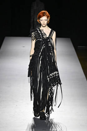 Yohji Yamamoto Women s Ready-to-Wear Spring Summer 2027 Collection Fashion Show during Paris Fashion Week, on October 2, 2026 Bestimage Yohji Yamamoto Fashion Show Women s Ready-to-Wear Spring Summer 2027 Collection during Paris Fashion Week, on October 2, 2026, in Paris, France Paris France  Copyright: xAgencex xBestimagexAgencex xBestimagex