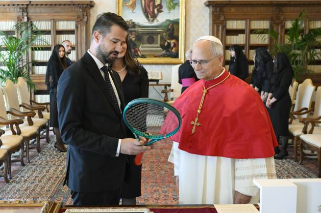 ITALY - PRIVATE AUDIENCE - VATICAN-2026 10 3 Italy, Rome, Vatican, 2026 10 3 Pope Leo XIV receives in a private audience S.E. il Signor Jakov Milatovic, President of Montenegro at The Vatican . EDITORIAL USE ONLY - NO BOOKS Copyright: xVATICANxMEDIA xCatholicxPressxPhotox