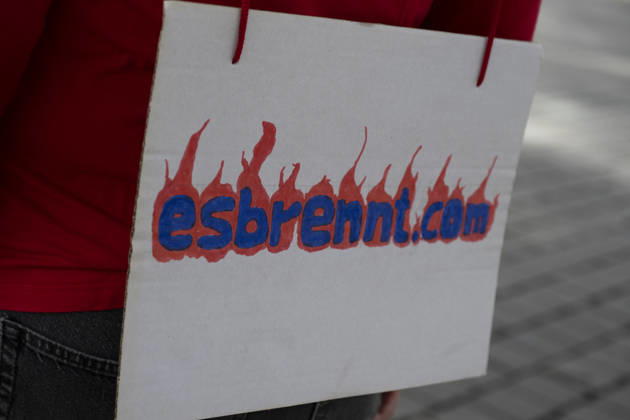 03.10.2026 Pressetermin Initiative Es brennt Menschenkette in Dortmund, Hansaplatz Symbolfoto für esbrennt.com Dortmund Hansaplatz und Westenhellweg NRW Deutschland