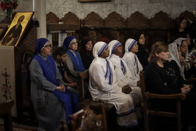 RECORD DATE NOT STATED Funeral Held for Christian Mother and Daughter Killed in Gaza City Strike (INT) Funeral Held for Christian Mother and Daughter Killed in Gaza City Strike on October 3, 2026, Gaza, Palestine: Mourners attend the funeral of Christian mother Maysa Abu Dawood and her daughter Mary at Saint Porphyrius Church in Gaza City on Saturday, after they were killed early in the morning when an Israeli airstrike hit their residential apartment in the city. Mukhtars, community reconciliation figures, and members of the Palestinian Civil Defense attend the funeral. Credit: Mohammed M. Skaik TheNews2(Foto: Mohammed Skaik Thenews2 imago images) Funeral Held for Christian Mother and Daughter Killed in Gaza City Strike  Copyright: xMohammedxSkaikx