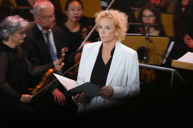 Festakt zum Tag der deutschen Einheit in Bremen Schauspielerin Katja Riemann moderiert die Veranstaltung des Festakt zum Tag der Deutschen Einheit in der Glocke, Bremen, 03.10.2026 Bremen Bremen Deutschland