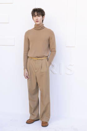 Kasidet Plookphol, also known as Book, at the photocall for the Céline Spring Summer 2027 Women’s Ready-to-Wear collection during Paris Fashion Week (PFW) at the National Archives Museum in Paris, France, on October 3, 2026. Olivier Borde, Bestimage. Photocall at the Céline fashion show as part of Paris RTW Spring Summer 2027 Fashion Week, held at the National Archives Museum on October 3, 2026, in Paris, France. Paris, France  Copyright: xOLIVIERxBORDEx xBESTIMAGExOLIVIERxBORDEx xBESTIMAGEx