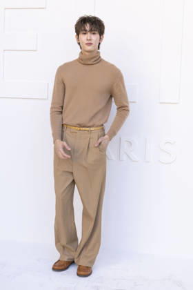 Kasidet Plookphol, also known as Book, at the photocall for the Céline Spring Summer 2027 Women’s Ready-to-Wear collection during Paris Fashion Week (PFW) at the National Archives Museum in Paris, France, on October 3, 2026. Olivier Borde, Bestimage. Photocall at the Céline fashion show as part of Paris RTW Spring Summer 2027 Fashion Week, held at the National Archives Museum on October 3, 2026, in Paris, France. Paris, France  Copyright: xOLIVIERxBORDEx xBESTIMAGExOLIVIERxBORDEx xBESTIMAGEx