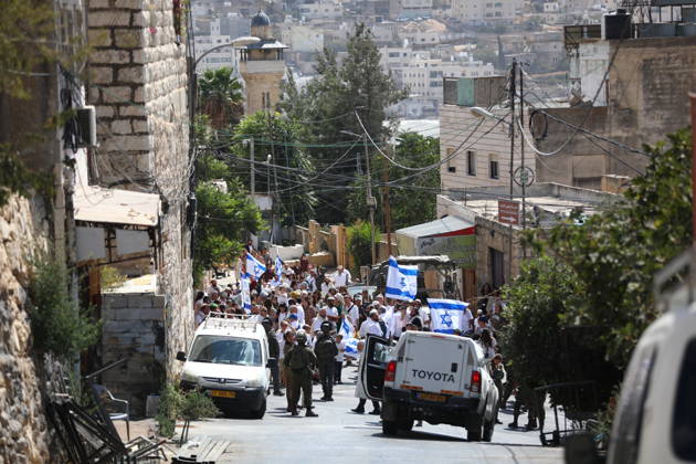 Israeli Soldiers Restrict Palestinian Movement During Settler Tour in Hebron Israeli soldiers restrict the movement of Palestinians and take security measures during a tour by Israeli settlers in the Old City of Hebron, in the West Bank, on October 3, 2026, during the Jewish holiday of Sukkot. Photo by Mamoun Wazwaz apaimages Hebron West Bank Palestinian Territory 031026_Hebron_MW_00(9) Copyright: xapaimagesxMamounxWazwazx xapaimagesx