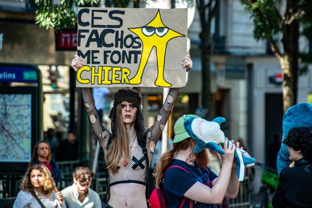 Thousands March During Pride Parade - Paris Thousands of people march from Place d Italie to Bastille during the Pride Parade to defend the rights of LGBTQ+ individuals in Paris, France on October 3, 2026. Photo by Denis Prezat ABACAPRESS.COM Paris France  Copyright: xPrezatxDenis ABACAx