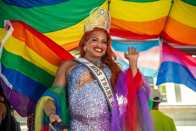 Thousands March During Pride Parade - Paris Thousands of people march from Place d Italie to Bastille during the Pride Parade to defend the rights of LGBTQ+ individuals in Paris, France on October 3, 2026. Photo by Denis Prezat ABACAPRESS.COM Paris France  Copyright: xPrezatxDenis ABACAx