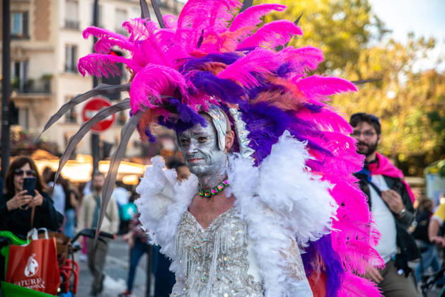 Thousands March During Pride Parade - Paris Thousands of people march from Place d Italie to Bastille during the Pride Parade to defend the rights of LGBTQ+ individuals in Paris, France on October 3, 2026. Photo by Denis Prezat ABACAPRESS.COM Paris France  Copyright: xPrezatxDenis ABACAx