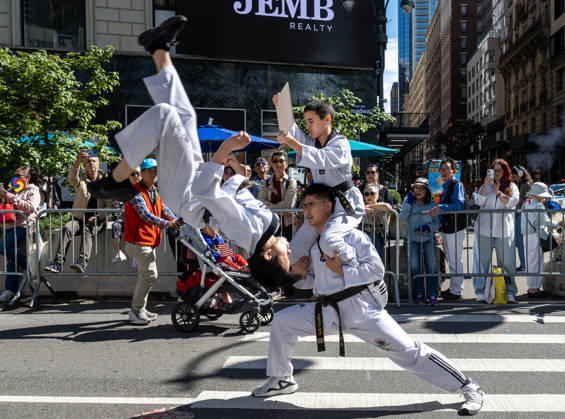 October 3, 2026, New York, New York, USA: Participants at the 2026 NYC Korean Parade perform karate moves for spectators. New York USA - ZUMAh214 20261003_znp_h214_021 Copyright: xSDxHerzogx