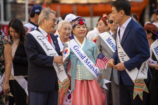 October 3, 2026, New York, New York, USA: Grand marshals of the 2026 NYC Korean Parade chat with one another before the start of the march. New York USA - ZUMAh214 20261003_znp_h214_033 Copyright: xSDxHerzogx