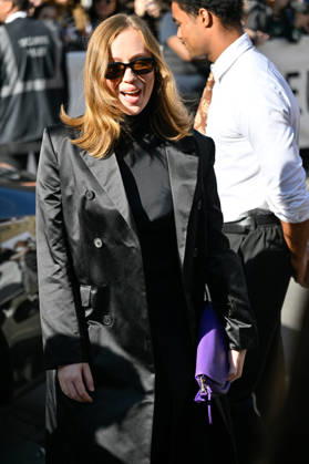 PFW Celine Outside Arrivals Hannah Einbinder arriving at the Celine show during Paris Fashion Week, in Paris, France on 3 October 2026. Photo by Julien Reynaud APS-Medias ABACAPRESS.COM Paris France  Copyright: xReynaudxJulien APS-Medias ABACAx
