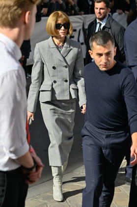 PFW Celine Outside Arrivals Anna Wintour arriving at the Celine show during Paris Fashion Week, in Paris, France on 3 October 2026. Photo by Julien Reynaud APS-Medias ABACAPRESS.COM Paris France  Copyright: xReynaudxJulien APS-Medias ABACAx