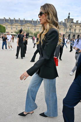 PFW Elie Saab Outside Arrivals Bettina Anderson Trump arriving at the Elie Saab show during Paris Fashion Week, in Paris, France on 3 October 2026. Photo by Julien Reynaud APS-Medias ABACAPRESS.COM Paris France  Copyright: xReynaudxJulien APS-Medias ABACAx
