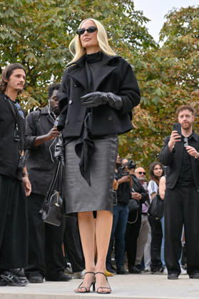 PFW Elie Saab Outside Arrivals Leonie Hanne arriving at the Elie Saab show during Paris Fashion Week, in Paris, France on 3 October 2026. Photo by Julien Reynaud APS-Medias ABACAPRESS.COM Paris France  Copyright: xReynaudxJulien APS-Medias ABACAx