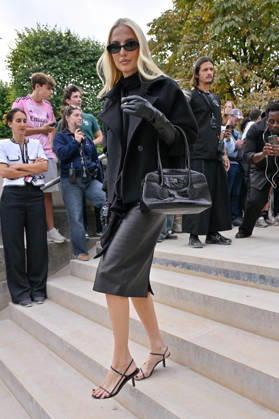 PFW Elie Saab Outside Arrivals Leonie Hanne arriving at the Elie Saab show during Paris Fashion Week, in Paris, France on 3 October 2026. Photo by Julien Reynaud APS-Medias ABACAPRESS.COM Paris France  Copyright: xReynaudxJulien APS-Medias ABACAx