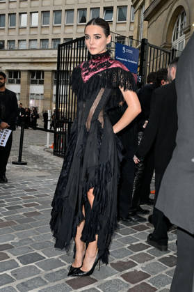 PFW Ann Demeulemeester Outside Arrivals Charlotte Lawrence arriving at the Ann Demeulemeester show during Paris Fashion Week, in Paris, France on 3 October 2026. Photo by Julien Reynaud APS-Medias ABACAPRESS.COM Paris France  Copyright: xReynaudxJulien APS-Medias ABACAx
