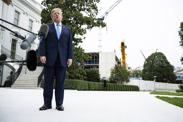 October 3, 2026, Washington, District Of Columbia, USA: United States President Donald J Trump speaks to members of the media before boarding Marine One on the South Lawn of the White House, in Washington, DC, USA, 3 October 2026. President Trump is traveling to Ohio for a rally as he campaigns with Republican Party candidates before midterm elections Washington USA - ZUMAs152 20261003_faa_s152_008 Copyright: xGraemexSloan-PoolxviaxCNPx