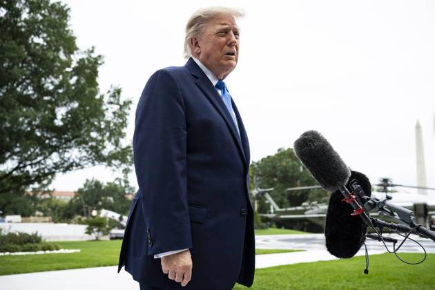 October 3, 2026, Washington, District Of Columbia, USA: United States President Donald J Trump speaks to members of the media before boarding Marine One on the South Lawn of the White House, in Washington, DC, USA, 3 October 2026. President Trump is traveling to Ohio for a rally as he campaigns with Republican Party candidates before midterm elections Washington USA - ZUMAs152 20261003_faa_s152_034 Copyright: xGraemexSloan-PoolxviaxCNPx