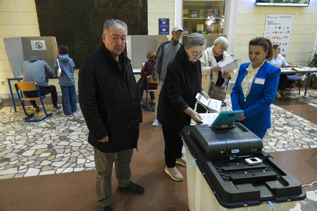 Voters cast ballots in Sarajevo as Bosnia and Herzegovina holds general elections SARAJEVO, BOSNIA AND HERZEGOVINA - OCTOBER 04: Voters cast their ballots as polling stations open for the 2026 General Elections in Sarajevo, Bosnia and Herzegovina on October 04, 2026. The nationwide vote features the inaugural use of new electoral technologies, including biometric voter identification, optical ballot scanners, and automated result transmission systems. Citizens are voting to elect members of the tripartite Presidency of Bosnia and Herzegovina, deputies to the Parliamentary Assembly, the Federation of BiH Parliament, the President and Vice Presidents of Republika Srpska, the National Assembly of Republika Srpska, and cantonal assemblies. Sami Copyright: x2026xAnadoluxSamirxJordamovicx