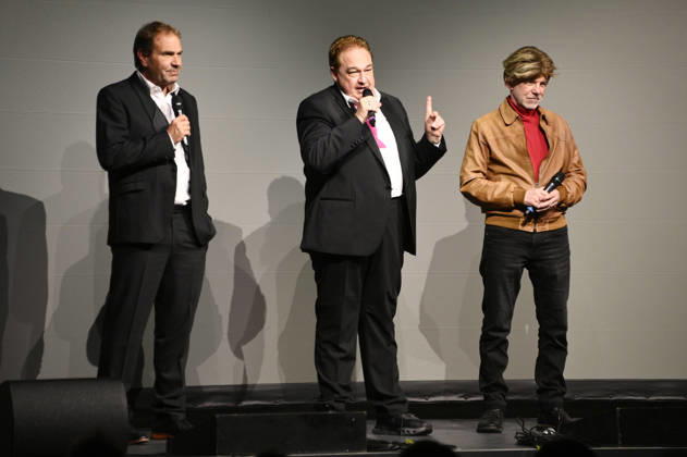 Peter Rütten, Oliver Kalkofe und Dietmar Wunder bei der Weltpremiere der ersten Folge der neuen SchleFaZ-Staffel auf Großbildleinwand Geisterjäger John Sinclair - Die Dämonenhochzeit im Ernst-Reuter-Saal. Berlin, 03.10.2026