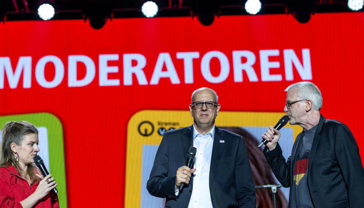 Feiern Tag der Deutschen Einheit in Bremen - Feierlichkeiten zum Tag der Deutschen Einheit 2026, Bremen, 03.10.2026 Bremen, Bürgerfest, Fanta Vier Konzert, Illuminatin an der Schlachte, Lichtershow Bremen, Deutschland, 03.10.26: Feiern Tag der Dt. Einheit in Bremen im Marktplatz, Rathaus am 03.10.2026 in Bremen, Deutschland. (Foto von Axel Kaste) Anmoderation Radio Bremen, Bürgerfest und Fanta Vier Konzert, Fantastische Vier Bremen Marktplatz, Rathaus Freie Hansestadt Bremen Deutschland