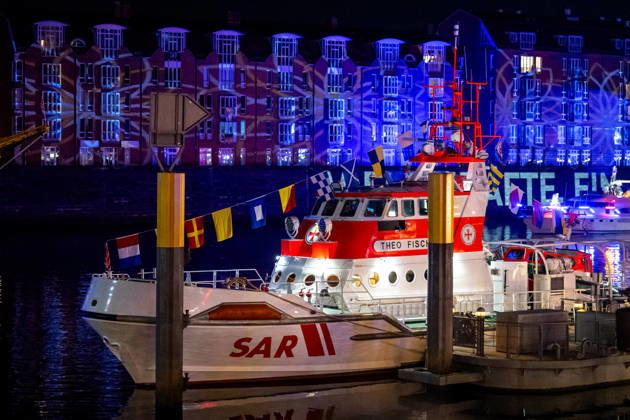 Feiern Tag der Deutschen Einheit in Bremen - Feierlichkeiten zum Tag der Deutschen Einheit 2026, Bremen, 03.10.2026 Bremen, Bürgerfest, Fanta Vier Konzert, Illuminatin an der Schlachte, Lichtershow Bremen, Deutschland, 03.10.26: Feiern Tag der Dt. Einheit in Bremen im Marktplatz, Rathaus am 03.10.2026 in Bremen, Deutschland. (Foto von Axel Kaste) Anmoderation Radio Bremen, Bürgerfest und Fanta Vier Konzert, Fantastische Vier, illuminierten Schlachte, Licherschow Bremen Marktplatz, Rathaus Freie Hansestadt Bremen Deutschland