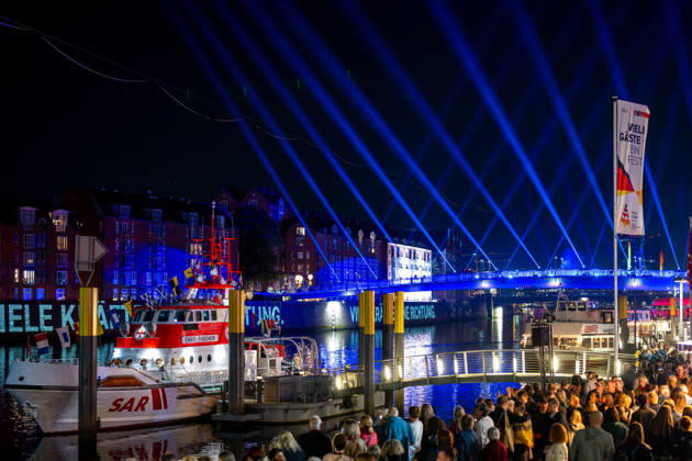 Feiern Tag der Deutschen Einheit in Bremen - Feierlichkeiten zum Tag der Deutschen Einheit 2026, Bremen, 03.10.2026 Bremen, Bürgerfest, Fanta Vier Konzert, Illuminatin an der Schlachte, Lichtershow Bremen, Deutschland, 03.10.26: Feiern Tag der Dt. Einheit in Bremen im Marktplatz, Rathaus am 03.10.2026 in Bremen, Deutschland. (Foto von Axel Kaste) Anmoderation Radio Bremen, Bürgerfest und Fanta Vier Konzert, Fantastische Vier, illuminierten Schlachte, Licherschow Bremen Marktplatz, Rathaus Freie Hansestadt Bremen Deutschland