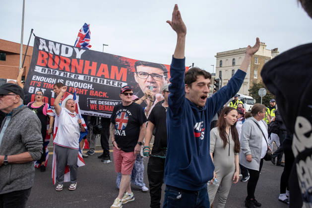 October 3, 2026, Dover, United Kingdom: Far-right protesters shout abusive slogans on to the antifascist protesters during a demonstration in Dover. Supporters of the English Defence League (EDL) gathered in Dover, UK to march through the town all the way to the harbour. English Defence League is an extreme far-right and Islamophobic organisation. It was founded by Tommy Robinson (pseudonym of Steven Yaxley-Lennon) in 2009. Dover United Kingdom - ZUMAs197 20261003_aaa_s197_246 Copyright: xKrisztianxElekx
