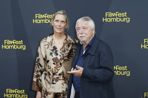 Pamela Biermann und Wolf Biermann bei der Biermann Premiere auf dem 34. Filmfest Hamburg im Cinemaxx Dammtor, Hamburg, Deutschland Pamela Biermann and Wolf Biermann at the Biermann premiere at the 34th Hamburg Film Festival at Cinemaxx Dammtor, Hamburg, Germany Copyright: imageBROKER ChristopherxTamcke ibltam19403587