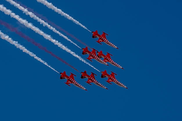 TEKNOFEST Southeast in Turkiye s Sanliurfa SANLIURFA, TURKIYE - OCTOBER 4: The Turkish Stars aerobatic team performs an air show during during TEKNOFEST Southeast, world s largest aviation, space, and technology festival at Sanliurfa GAP Airport in Sanliurfa, Turkiye, on October 4, 2026. Arman Onal Anadolu Sanliurfa Turkey. Editorial use only. Please get in touch for any other usage.  Copyright: x2026xAnadoluxArmanxOnalx