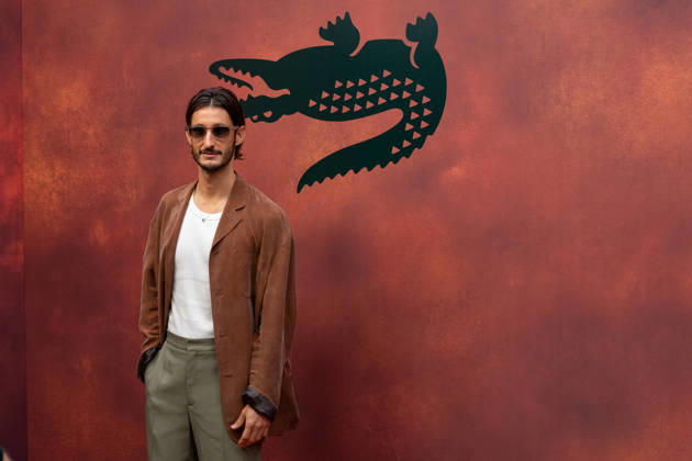 PFW Lacoste - Photocall LZ Pierre Niney attends the Lacoste Womenswear Spring Summer 2027 show as part of Paris Fashion Week on October 4, 2026 at Roland Garros in Paris, France. Photo by Laurent Zabulon ABACAPRESS.COM  Copyright: xZabulonxLaurent ABACAx