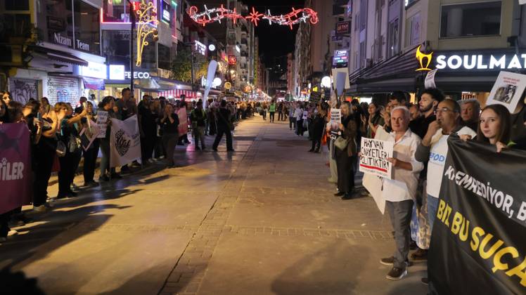 October 4, 2026, Izmir, To¼rkiye: IZMIR, TURKEY †OCTOBER 4, 2026: Animal rights activists staged a protest in Izmir on World Animal Protection Day, opposing the decision to round up and euthanize stray animals. Members of the Izmir Right to Life Advocates gathered in front of Alsancak Train Station in the Konak district and protested against the Law Amending the Animal Protection Act, which was passed by the Grand National Assembly of Turkey on July 30, 2024, published in the Official Gazette on August 2, 2024, and entered into force. Activists marched from Alsancak Station along Cyprus Martyrs Street before gathering in front of the To¼rkan Saylan Cultural Center. Chanting slogans including â€oeNo to your laws, let the anima - ZUMAq101 20261004_zna_q101_112 Copyright: xTurgayxKilicx