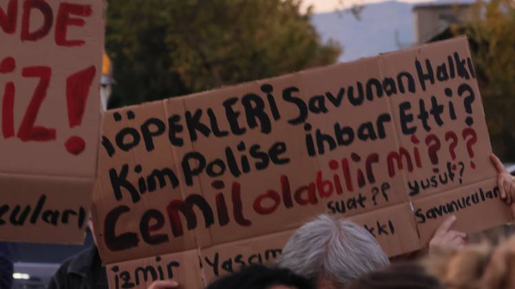 October 4, 2026, Izmir, To¼rkiye: IZMIR, TURKEY †OCTOBER 4, 2026: Animal rights activists staged a protest in Izmir on World Animal Protection Day, opposing the decision to round up and euthanize stray animals. Members of the Izmir Right to Life Advocates gathered in front of Alsancak Train Station in the Konak district and protested against the Law Amending the Animal Protection Act, which was passed by the Grand National Assembly of Turkey on July 30, 2024, published in the Official Gazette on August 2, 2024, and entered into force. Activists marched from Alsancak Station along Cyprus Martyrs Street before gathering in front of the To¼rkan Saylan Cultural Center. Chanting slogans including â€oeNo to your laws, let the anima - ZUMAq101 20261004_zna_q101_121 Copyright: xTurgayxKilicx