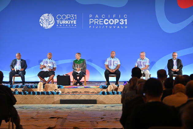 ANTHONY ALBANESE PRECOP MEETING, Vanuatu™s Prime Minister Jotham Napat, Fiji™s Prime Minister Sitiveni Rabuka, Timor-Leste™s President Jose Ramos Horta, Nauru™s President David Adeang, Australia™s Prime Minister Anthony Albanese and Solomon Islands Prime Minister Matthew Wale during a traditional welcome ceremony during the Pre-Cop31 meeting in Fiji, Monday, October 5, 2026. ( NO ARCHIVING NADI Fiji  Copyright: xMICKxTSIKASx 20261005133268882883