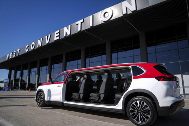 World’s largest annual gathering dedicated to space opens in Turkiye’s Antalya ANTALYA, TURKIYE - OCTOBER 05: A car waits in front of the NEST Convention Center as attendees gather for the 77th International Astronautical Congress (IAC), starting with opening-day events in Antalya, Turkiye on October 05, 2026. Organized by the International Astronautical Federation (IAF), coordinated by the Turkish Ministry of Industry and Technology, and co-hosted by the Turkish Space Agency (TUA) and SAHA Istanbul, the global summit convenes international space professionals to address critical developments in space exploration and technology. Beyza Comert Anadolu Antalya Turkey. Editorial use only. Please get in touch for any other usage.  Copyright: x2026xAnadoluxBeyzaxComertx