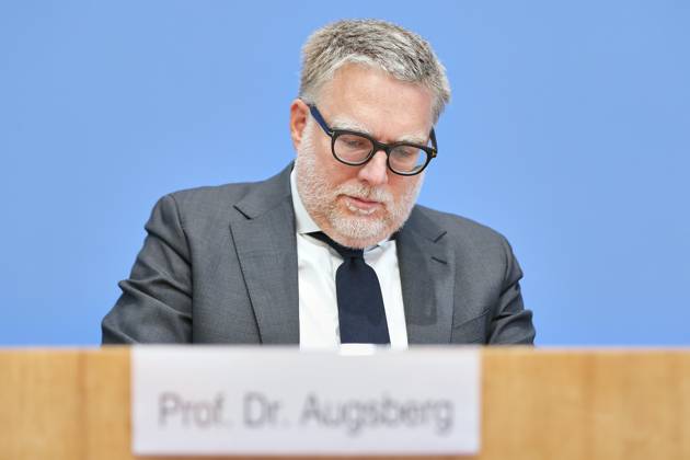 Berlin, Deutschland, 05.10.2026: Bundespressekonferenz: Entschieden gegen Antisemitismus: Gutachten zum Gesetzentwurf zur Strafbarkeit der Leugnung des Existenzrechts Israels: Steffen Augsberg Copyright: xdtsxNachrichtenagenturx dts_137118