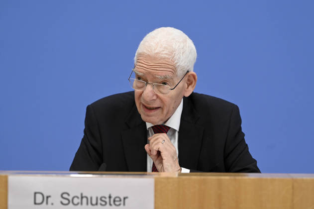 ABB BPK- Dr. Josef Schuster, Praesident des Zentralrats der Juden in Deutschlan Thema Vorstellung Entschieden gegen Antisemitismus Gutachten zum Gesetzentwurf zur Strafbarkeit der Leugnung des Existenzrechts Israels auf der BPK Bundespressekonferenz in Berlin am 01.10.2026 Berlin Deutschland