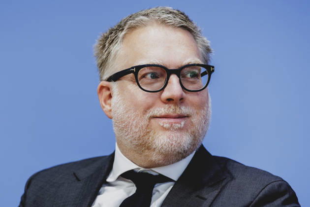 Steffen Augsberg, Professor fuer oeffentliches Recht an der Justus-Liebig-Universitaet Giessen, aufgenommen im Rahmen der Pressekonferenz zum Thema Entschieden gegen Antisemitismus: Gutachten zum Gesetzentwurf zur Strafbarkeit der Leugnung des Existenzrechts Israels in Berlin, 05.10.2026. Berlin Deutschland Copyright: xFlorianxGaertnerx