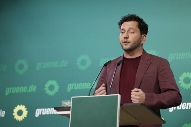 Felix Banaszak Co-Vorsitzender Bündnis 90 Die Grünen; Pressekonferenz 05.10.2026, am 05.10.2026 in Berlin, (Parteizentrale Bündnis 90 Die Grünen), Deutschland