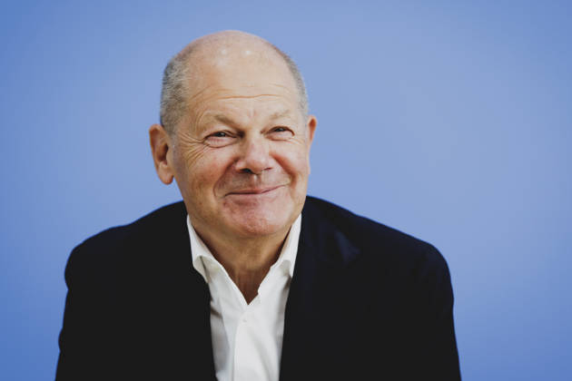 Olaf Scholz, Bundeskanzler a.D. und Co-Vorsitzender der ENSK, aufgenommen im Rahmen der Pressekonferenz zur Vorstellung Entwicklungspolitische Nord-Sued-Kommission in Berlin, 05.10.2026. Berlin Deutschland Copyright: xFlorianxGaertnerx