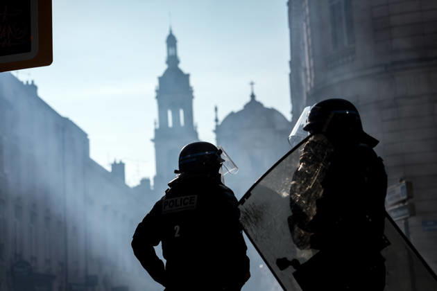 Student protests continue across France as up to 500 high schools close NANCY, FRANCE - OCTOBER 5: Police take security measures as high school students gather to protest against current education conditions disrupt classes across the country in Nancy, France on October 5, 2026. Demonstrators pushed for expanded resources, improved school maintenance, smaller class sizes, and strategies to tackle staffing shortages. The countrywide action disrupted learning at roughly 400 to 500 high schools, which experienced full or partial class suspensions. Muhammed Said Tako Anadolu Nancy France. Editorial use only. Please get in touch for any other usage.  Copyright: x2026xAnadoluxMuhammedxSaidxTakox