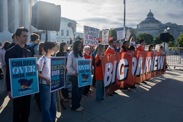 October 5, 2026, Washington, Dc, USA: Scenes from the Supreme Court as the new term begins with a case on climate change being the first heard on October 5, 2026. Washington USA  - ZUMAl312 20261005_znp_l312_002 Copyright: xAndrewxLeydenx
