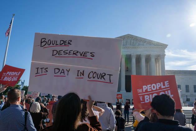 October 5, 2026, Washington, Dc, USA: Scenes from the Supreme Court as the new term begins with a case on climate change being the first heard on October 5, 2026. Washington USA  - ZUMAl312 20261005_znp_l312_007 Copyright: xAndrewxLeydenx