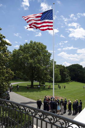 October 5, 2026, Washington, Dc, United States of America: An American flag flies from a newly installed flagpole on the South Lawn of the White House, with the Washington Monument in the distance, June 18, 2025 in Washington, D.C. The flag was raised on one of two new flagpoles Trump had installed on the North and South Lawns of the White House, which he said he paid for personally. Washington United States of America - ZUMAp138 20261005_zaa_p138_050 Copyright: xMollyxRiley WhitexHousex