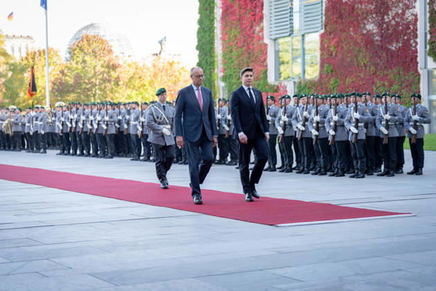 Bundeskanzleramt, Besuch, Premierminister, Litauen, Mindaugas Sinkevicius Berlin, Bundeskanzleramt, Premierminister, Litauen, Mindaugas Sinkevicius, Militärische Ehren, Friedrich Merz, Bundeskanzler Berlin Berlin GER