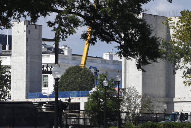 White House ballroom construction Construction continues on President Donald Trump s ballroom addition project at the White House in Washington, DC, on October 5, 2026. Photo by Olivier Douliery ABACAPRESS.COM Washington DC United States  Copyright: xDoulieryxOlivier ABACAx