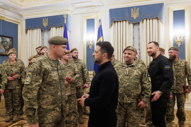 Zelenskyy Presents Territorial Defense Warriors with State Awards President of Ukraine Volodymyr Zelenskyy Presents Territorial Defense Warriors with State Awards in Kyiv, Ukraine on 5 October 2026, Credit:Office of the President of Ukraine B66 Avalon Kyiv, Ukraine  Copyright: xOfficexofxthexPresidentxofxUkrainex xB66x xAvalonx 1140815243