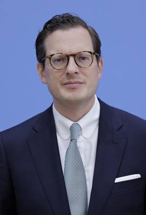 Prof. Dr. Moritz Hennemann, Bundesbeauftragter für den Datenschutz und die Informationsfreiheit (BfDI), Deutschland, Berlin, Bundespressekonferenz, Thema: Amtsantritt des neuen Bundesdatenschutzbeauftragten: Schwerpunkte der künftigen Arbeit