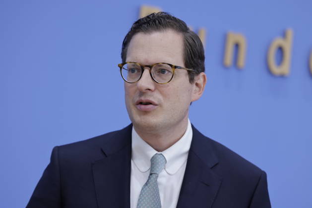 Prof. Dr. Moritz Hennemann, Bundesbeauftragter für den Datenschutz und die Informationsfreiheit (BfDI), Deutschland, Berlin, Bundespressekonferenz, Thema: Amtsantritt des neuen Bundesdatenschutzbeauftragten: Schwerpunkte der künftigen Arbeit