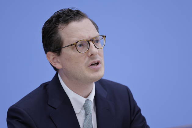 Prof. Dr. Moritz Hennemann, Bundesbeauftragter für den Datenschutz und die Informationsfreiheit (BfDI), Deutschland, Berlin, Bundespressekonferenz, Thema: Amtsantritt des neuen Bundesdatenschutzbeauftragten: Schwerpunkte der künftigen Arbeit