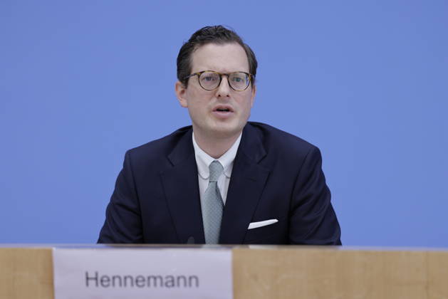 Prof. Dr. Moritz Hennemann, Bundesbeauftragter für den Datenschutz und die Informationsfreiheit (BfDI), Deutschland, Berlin, Bundespressekonferenz, Thema: Amtsantritt des neuen Bundesdatenschutzbeauftragten: Schwerpunkte der künftigen Arbeit